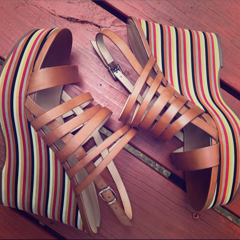 Via Spiga platforms